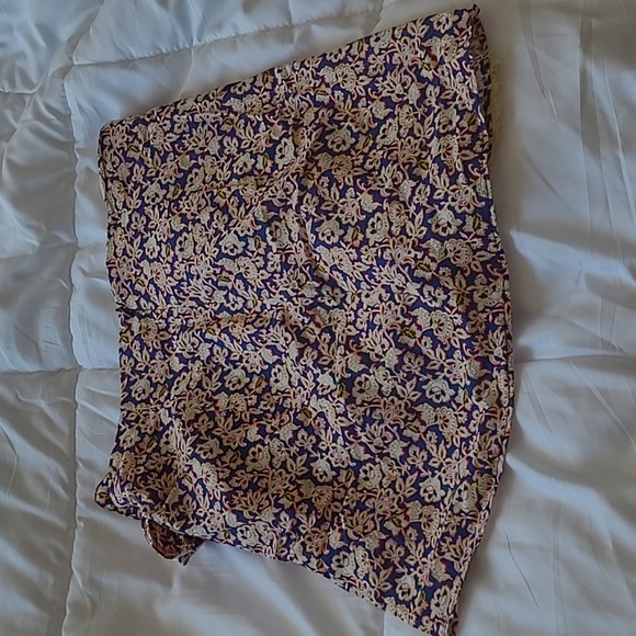 Zara Seashell Shirt - Picture 3 of 6